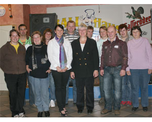 Das Führungsgremium des Pferdesportbund Rostock (PSBROS): v.l. Daniela Duscha, Michael Arnold, Renate Weber, Helen Heinrich, Susanne Voss, Folker Franz, Bianca Sack (1. Vors.), Kathrin Remminghorst, Anja Schröder, Enrico Finck (2. Vors.), Birgit Steckmann, Birgit Manski. Foto: Jutta Wego 